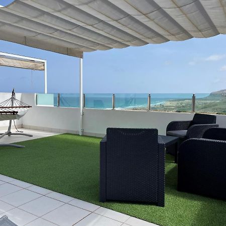 Penthouse Seacoast Apartment Arenales del Sol Bagian luar foto